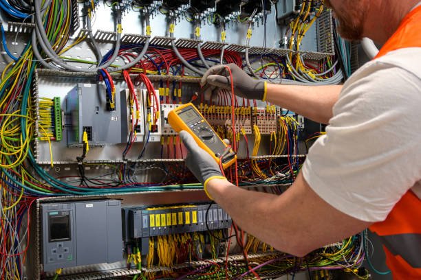 Best Commercial Electrician Services  in Berea, OH